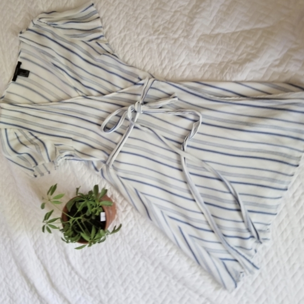 💐BUNDLE💐 6 - Dresses and Romper